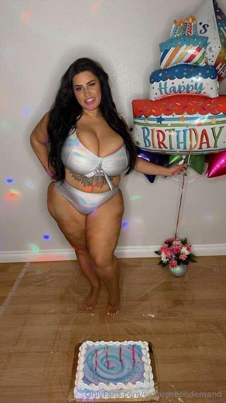 It's officially my birthday 🎂🎂🎂 July 24th ❤️ Dm me and get a..