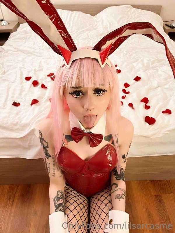 Have you seen my sexy Valentine's Bunny bundle yet baby? Che..