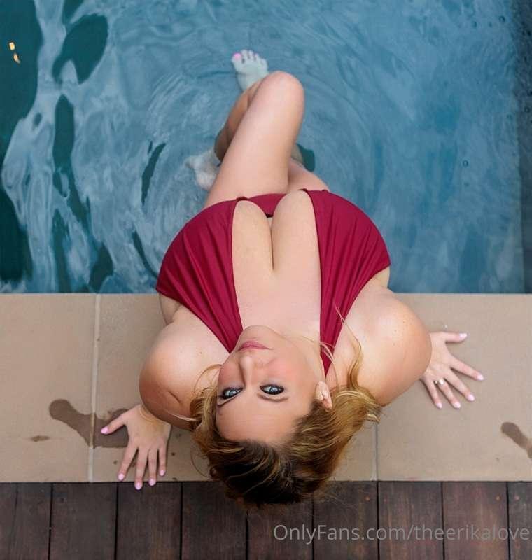 The perfect view for you to soak me down 💦