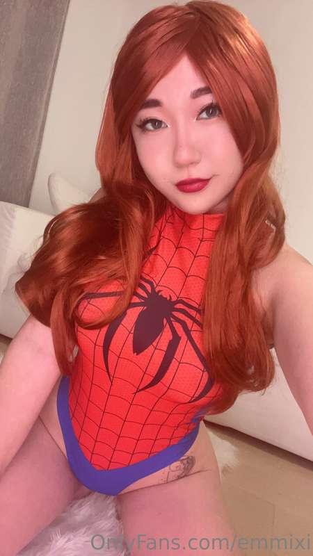 HAPPY FRIDAY YOU GUYS!! 😍 Halloween is coming up very soon! ..