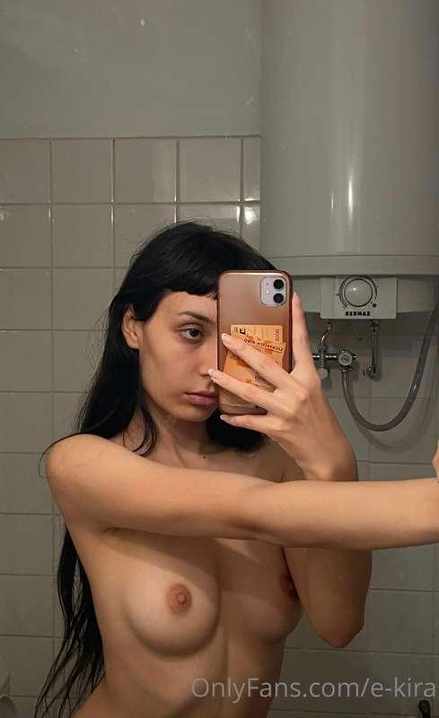 Do u guys think this is a cute selfie?