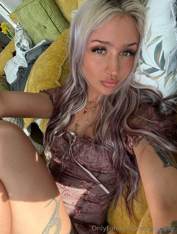 wanna play a dirty game? 😈