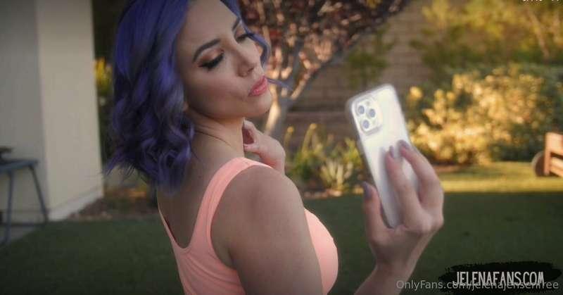 A little selfie moment ✨ @jelenajensen