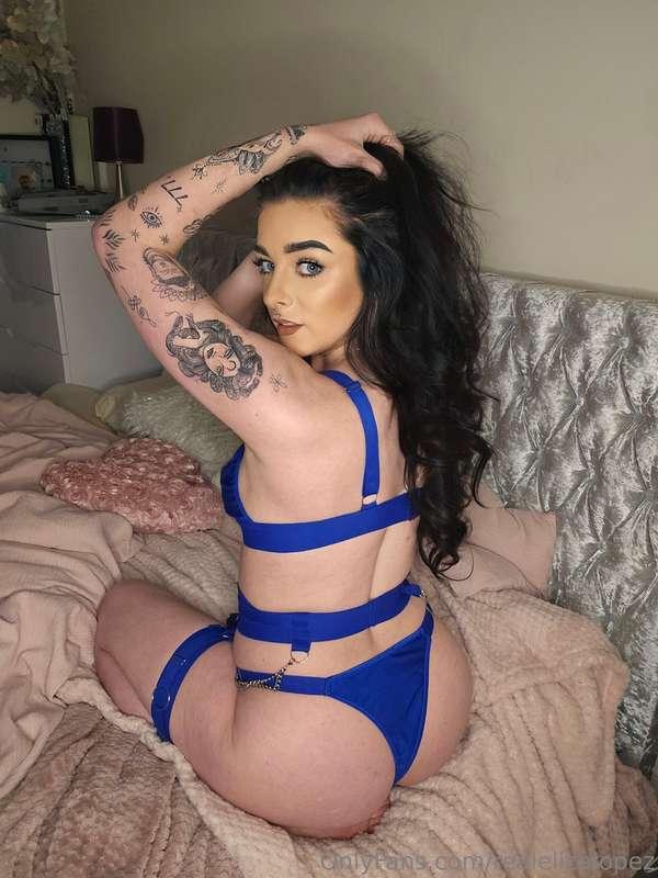 Is blue my colour? 🖤