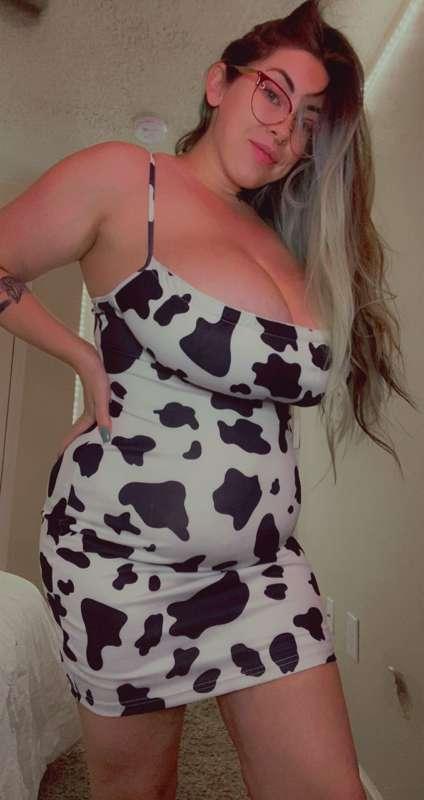 Do you like my new dress? 🥛🥛  I think I’ll be wearing this o..