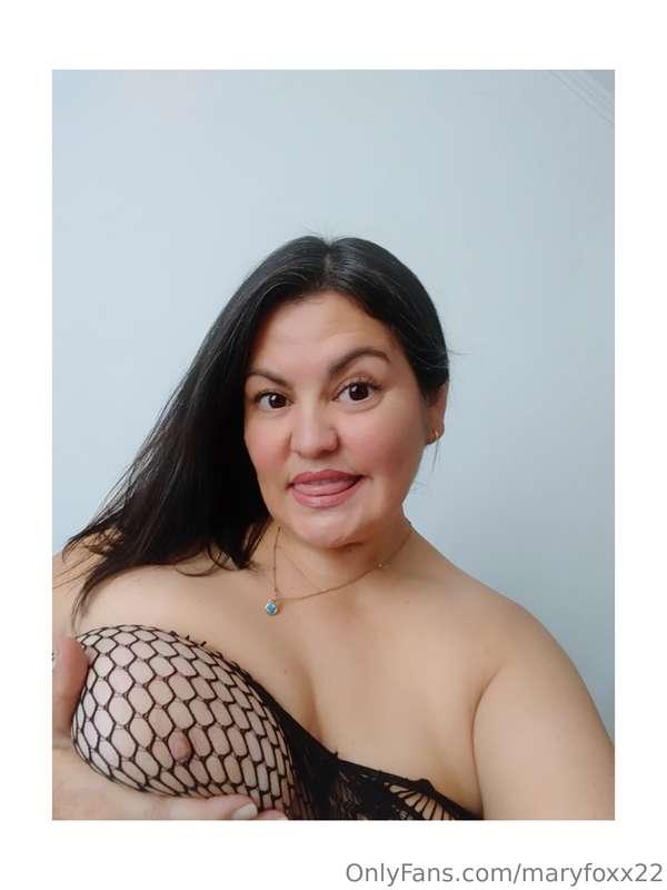 Ven papi y chupame las tetas! 👅 🫦Lamelas chupalas y aprietal..