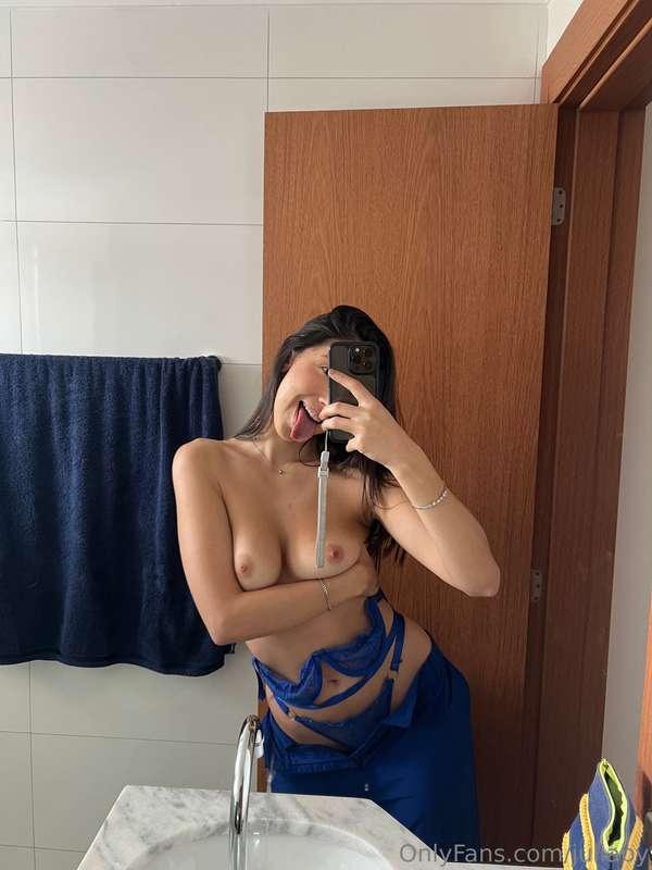 i can be that silly! 🙈 want more? just ask whatever 😈