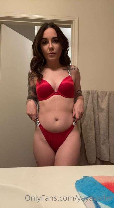✨MILF✨ 
Tattooed
Daily content! 
Customs 🥵
You get a surpris..