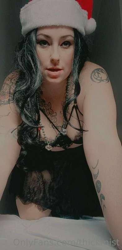 Crawling over to check out your North Pole 🍆🎅 My other page ..