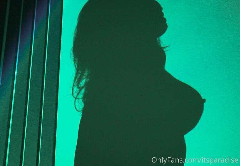 I ❤️ teasing with my shadow 🤭