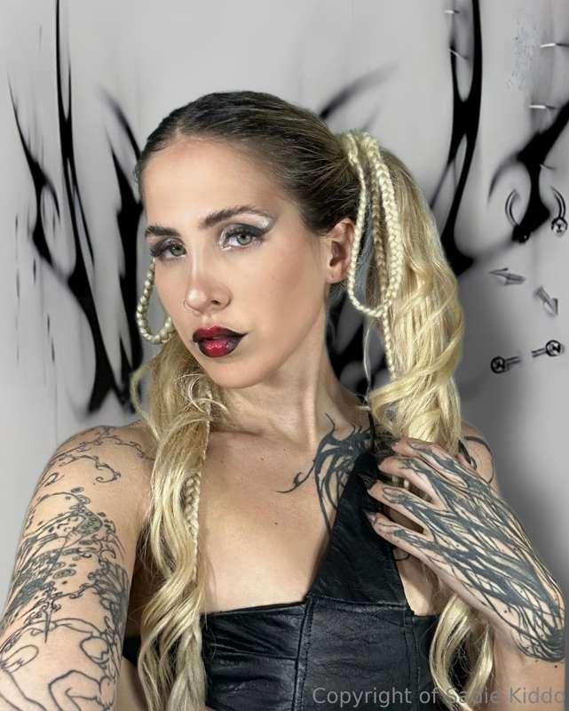 Who's in charge: you or me?😈