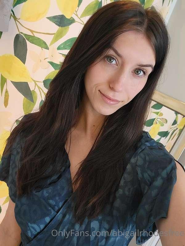 "Someone" sent me this beautiful dress 😉 should I wear it to..