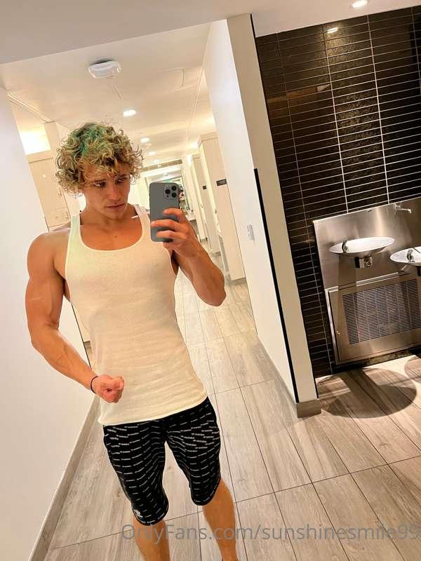 Need a massage in Miami this isn’t a drill 👀🔥❤️
