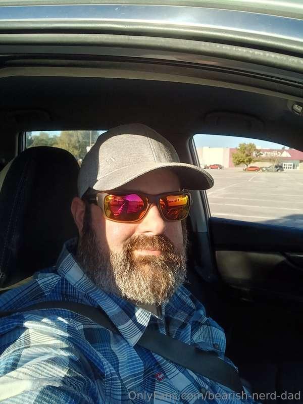 bearish-nerd-dad image #0