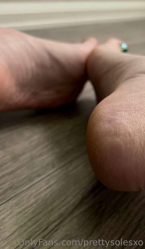 prettysolesxo image #9