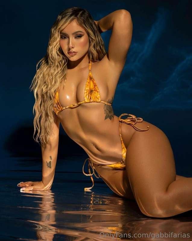 shoot your shot in the comments 🥰