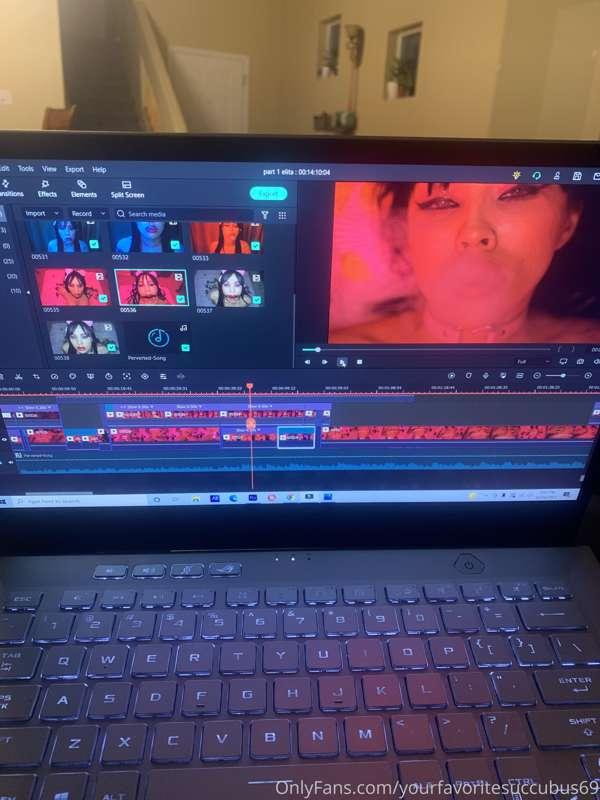 Finally getting around to editing this video 🥵 it’s an artis..
