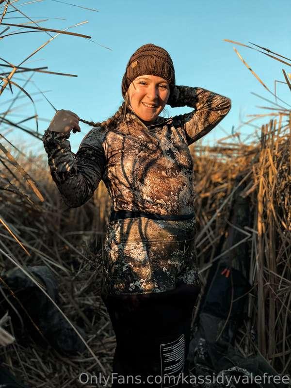 Unlock this post to see hunting nudies ♥️