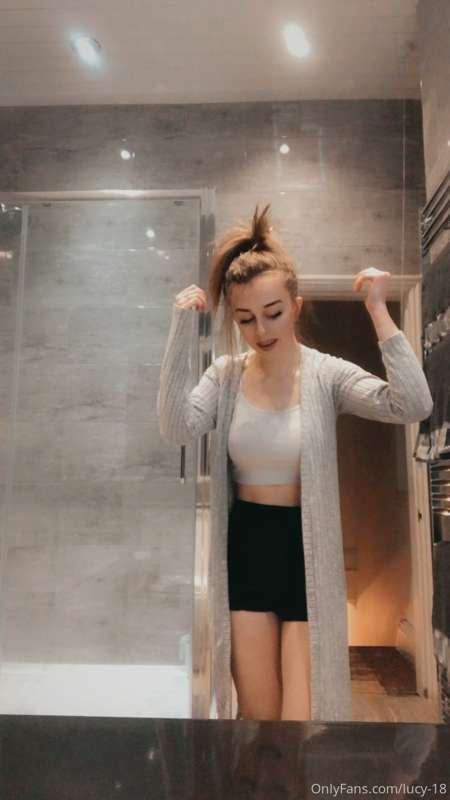 Happy girls are the prettiest xx
Happy Tuesday everyone ;)