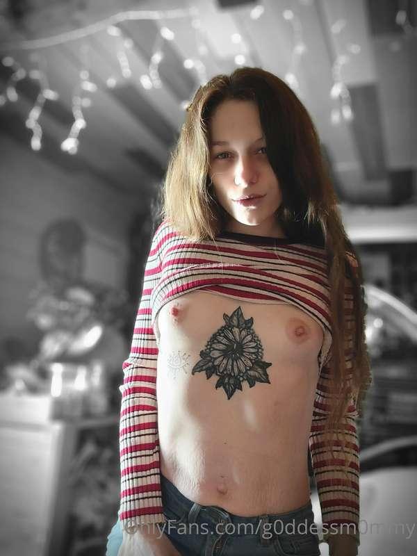 g0ddessm0mmy image #1