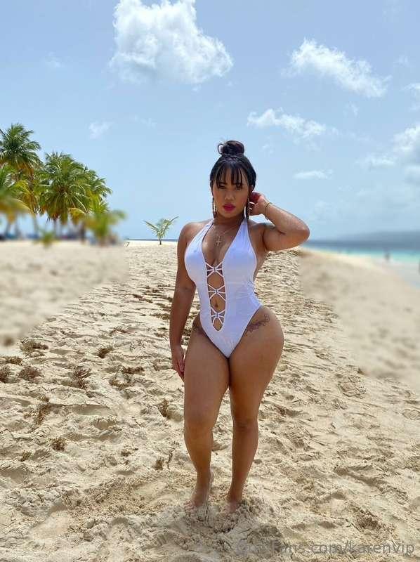 Disponible para videollamada escríbeme 💦🤙🤙🤙 videocall now