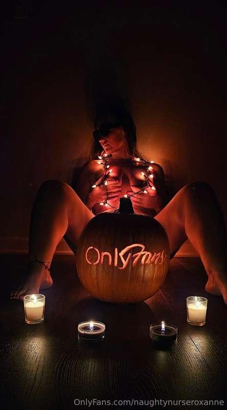 Happy Halloween loves! Hope everyone gets a special treat to..