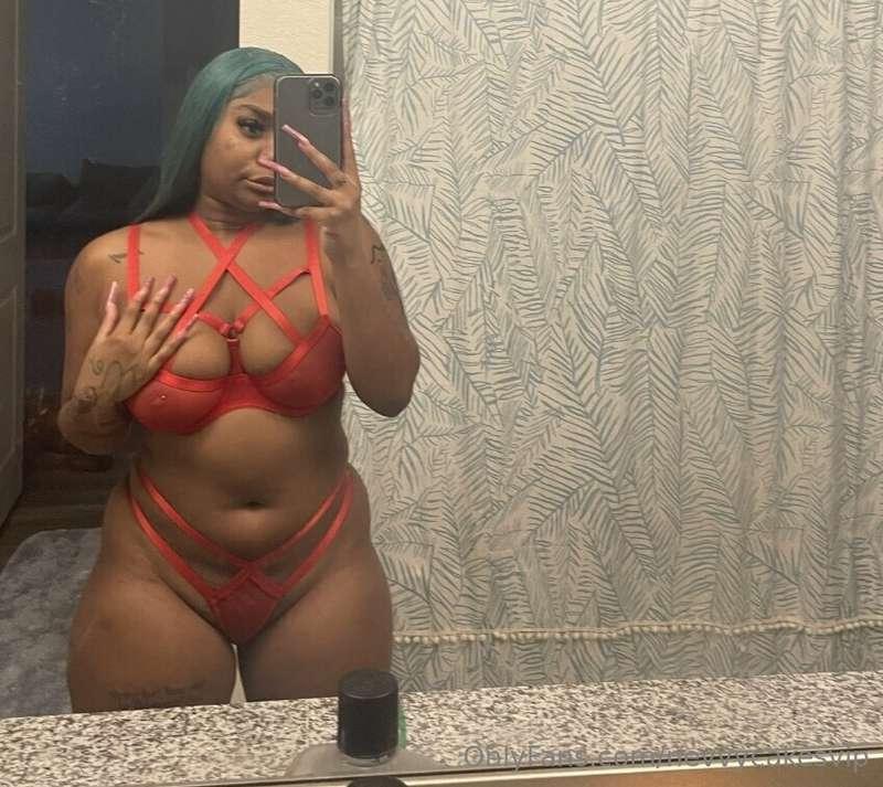 Tip anything over $5 for a naughty surprise 💋💦