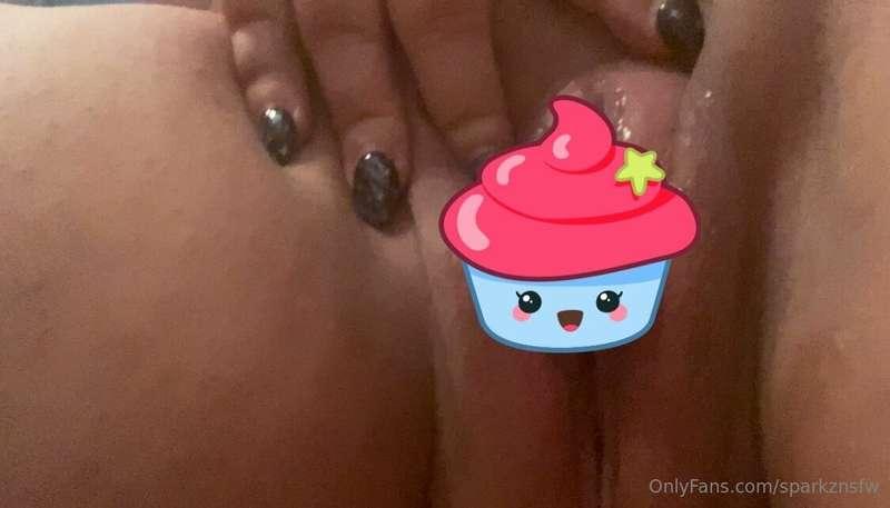 I have an extreme praise kink. When someone gives me complim..