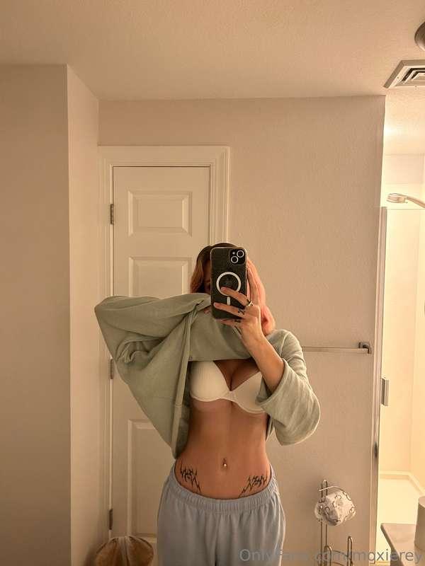 wanna watch me get wet? 🤤