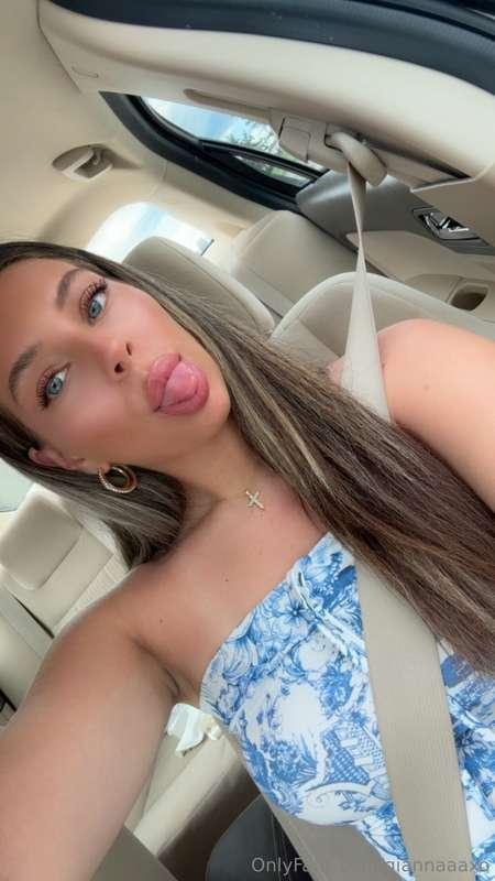 can i lick your... 🤭