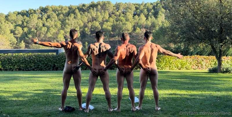 Que bien que nos la pasamos en Barcelona los 4, somos unos d..