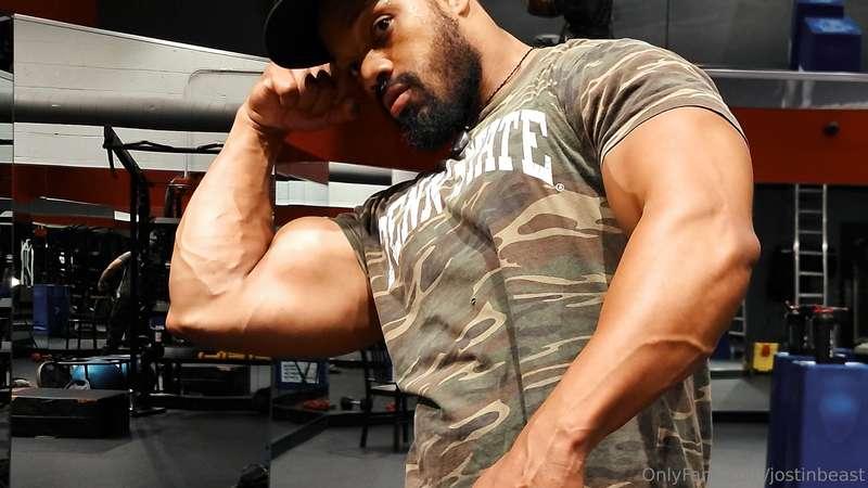 1 Shirt, 2 shirts. All look good on a brute.