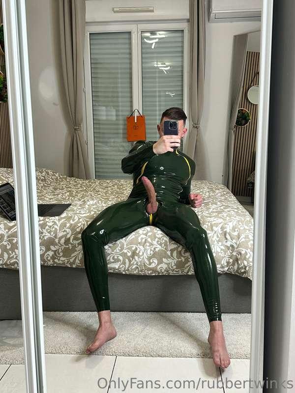 rubbertwinks image #0
