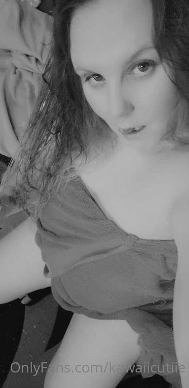 # ***FRESH OUT THE SHOWER🚿🚿***
**TIME TO GO GET MESSY AGAIN💦..
