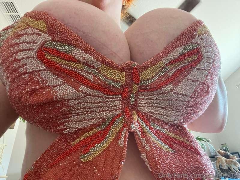 underbust image #1