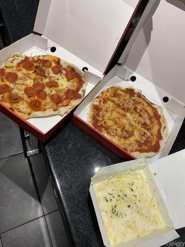 When I get randomly hungry so I just order things for fun lo..