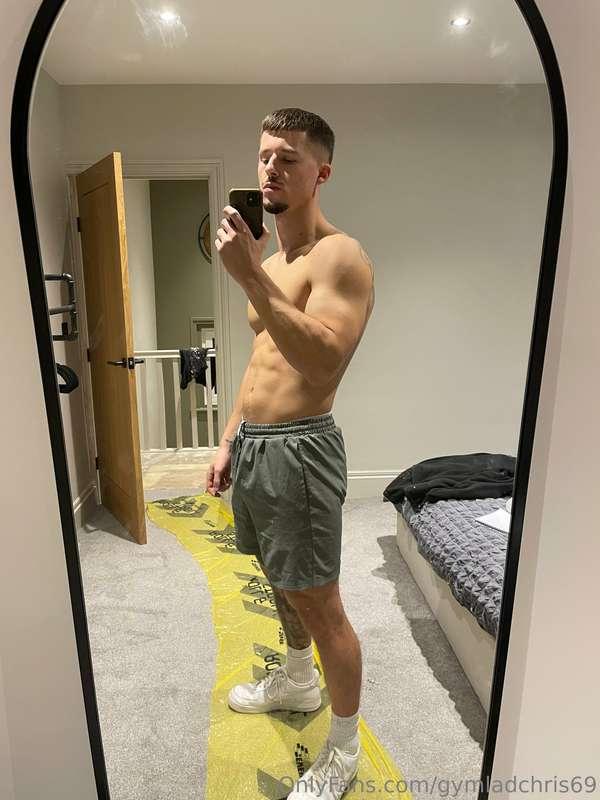 If you are my boy, I am willing to give you all of me. Dm me..