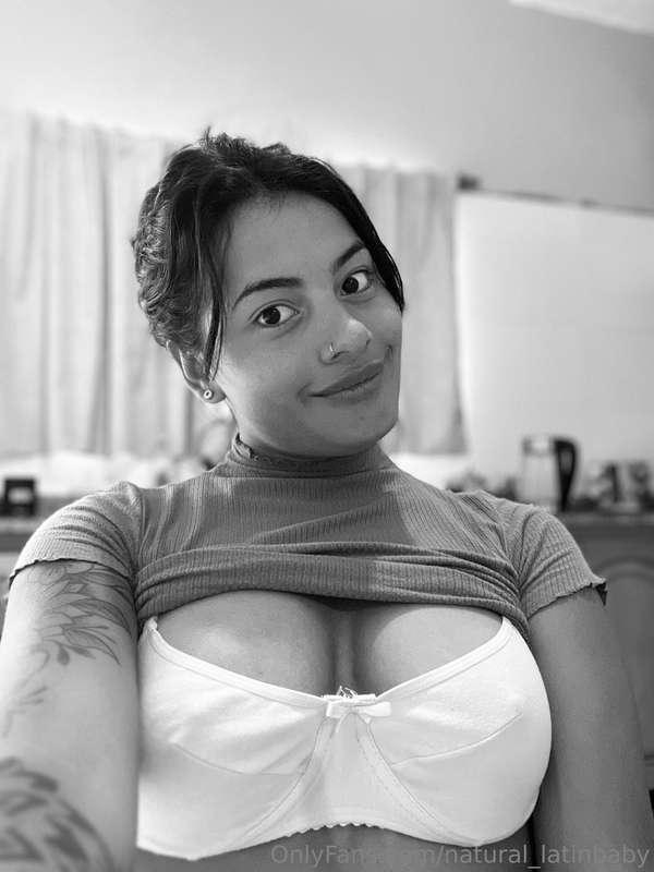 Happy Wednesday to you! ❤️‍🔥 and my nipples have been hard s..