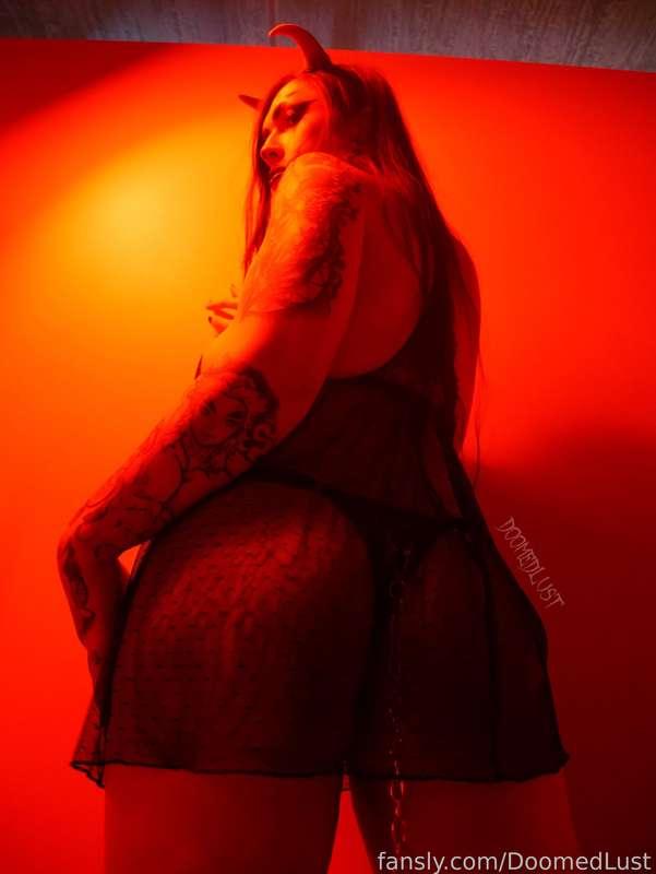doomedlust image #9