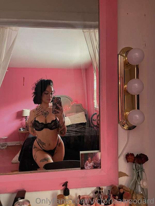 i might have some content in the works for y’all today 🫣 kee..