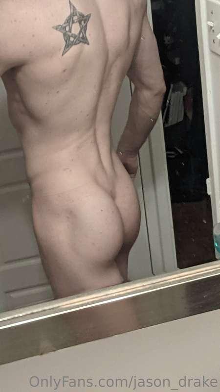 I'm feeling insecure about my ass and I'm making it YOUR pro..