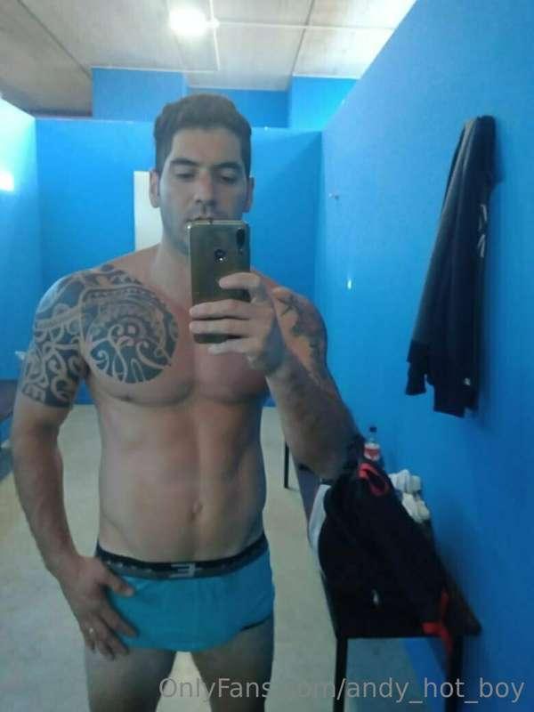 Would you like to see how hard and fat my dick gets when the..