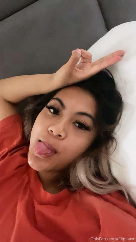 Free subscription for all my new subs! Tell your favorite pe..