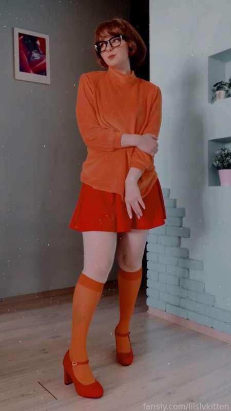 Lets solve some mysteries together 👉👈
#cosplay #scoobydoo #velma