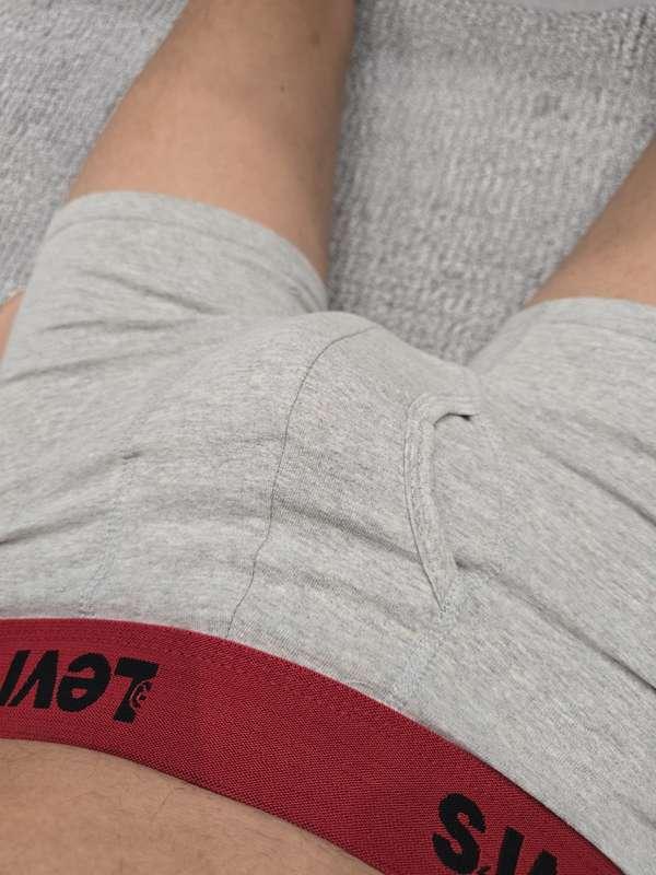 Cum get me hard 😈🍆