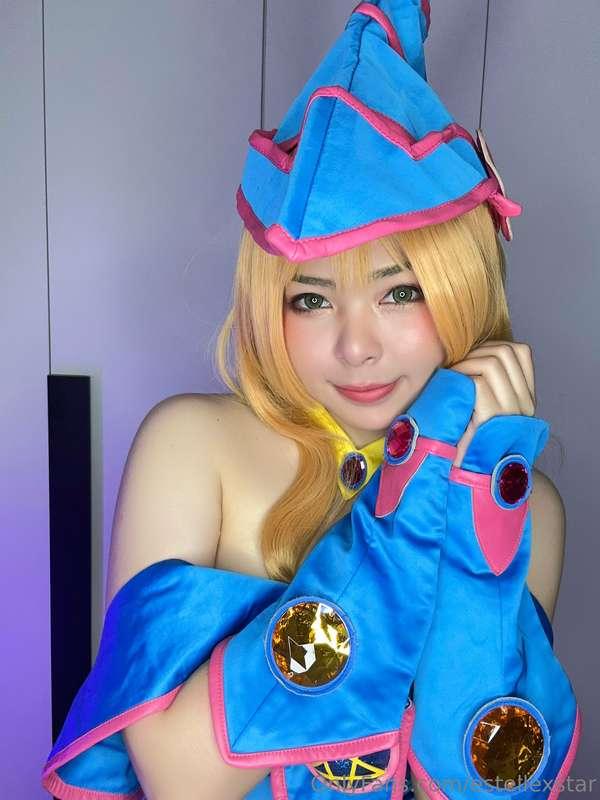 So adorable witch 🌙💗