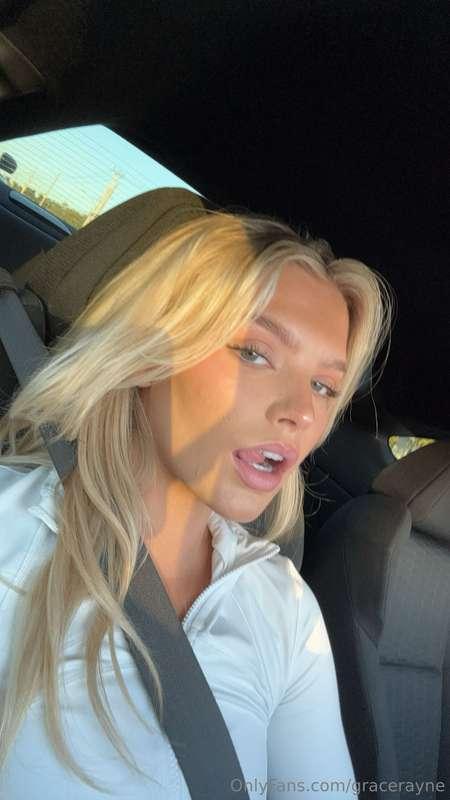 My lips are made for your cock, not just for this photo 👅