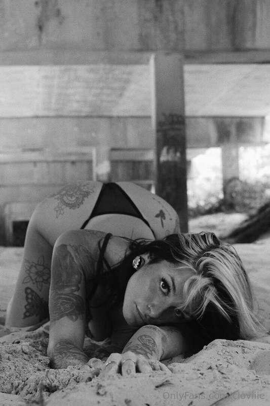 Time to go follow one of the hottest tatted girls I’ve laid ..