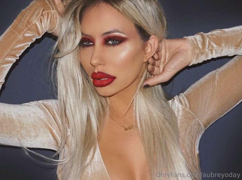 i taste like 🍒