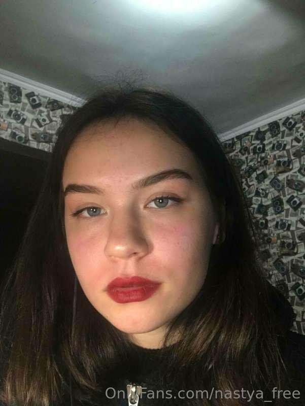 Should I post here something sexy and maybe paid, or just my..